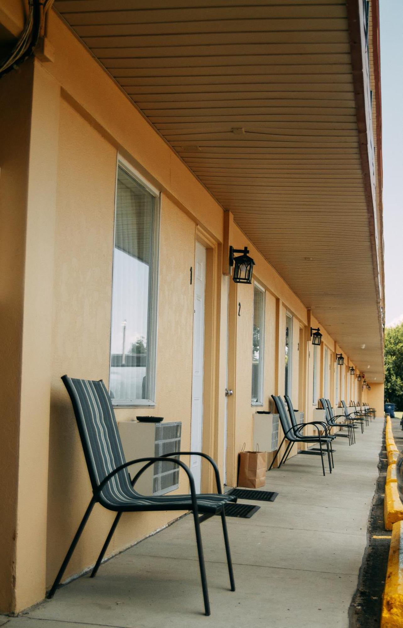 Saxony Motel Chatham-Kent Buitenkant foto