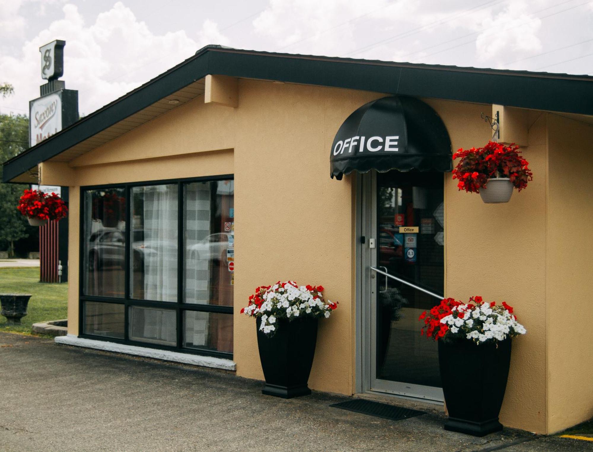 Saxony Motel Chatham-Kent Buitenkant foto
